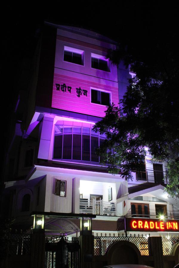 رانشي Hotel Cradle Inn المظهر الخارجي الصورة